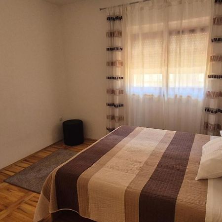 Apartments Lena Sukošan Extérieur photo