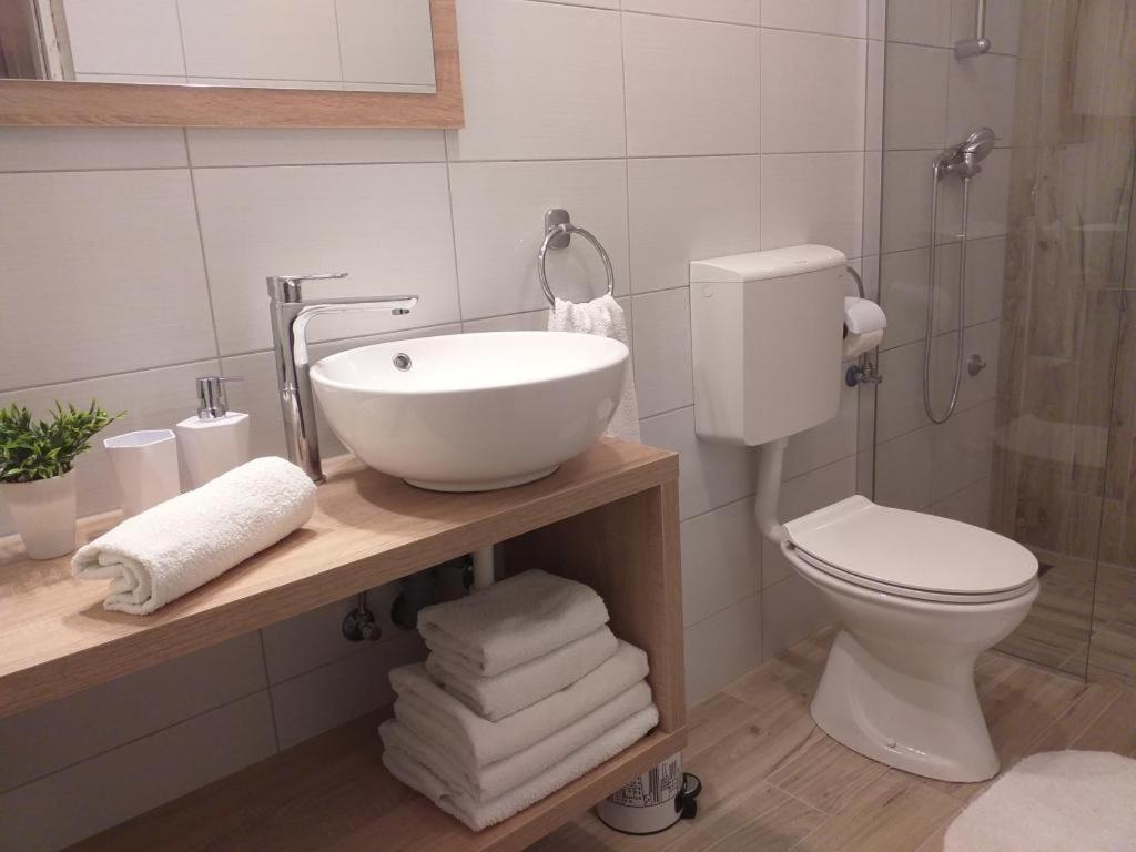Apartments Lena Sukošan Extérieur photo