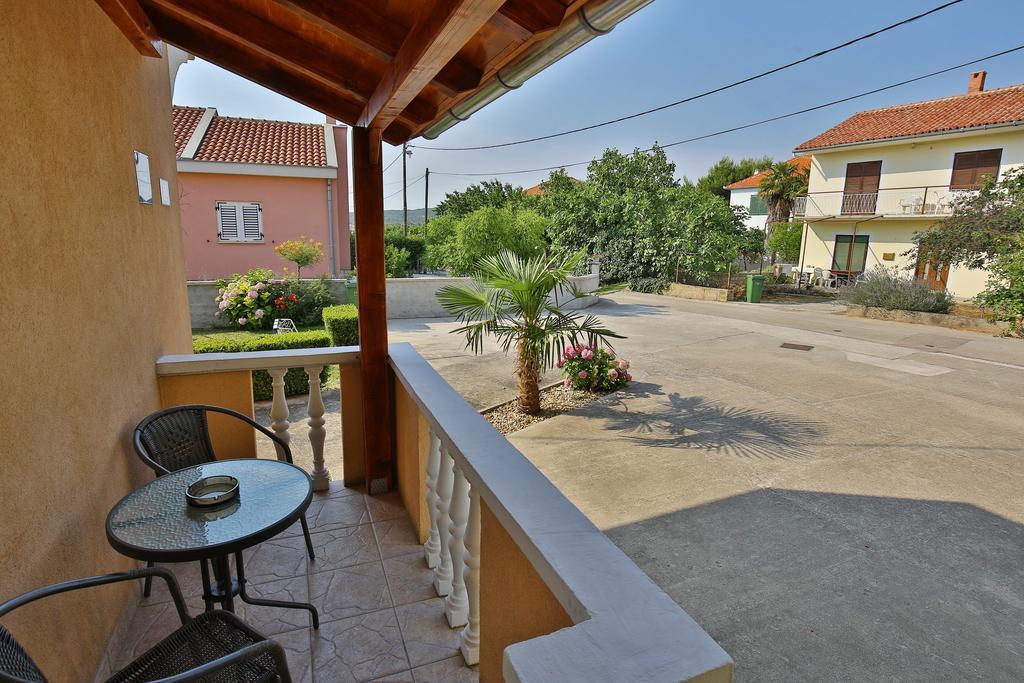 Apartments Lena Sukošan Extérieur photo