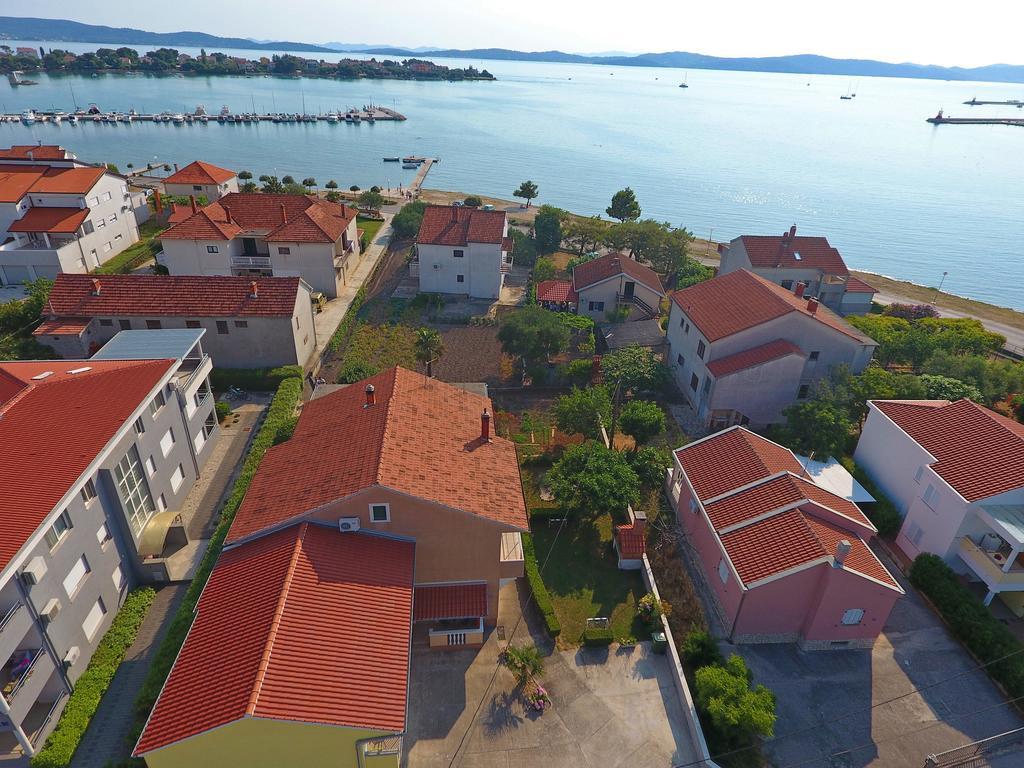 Apartments Lena Sukošan Extérieur photo