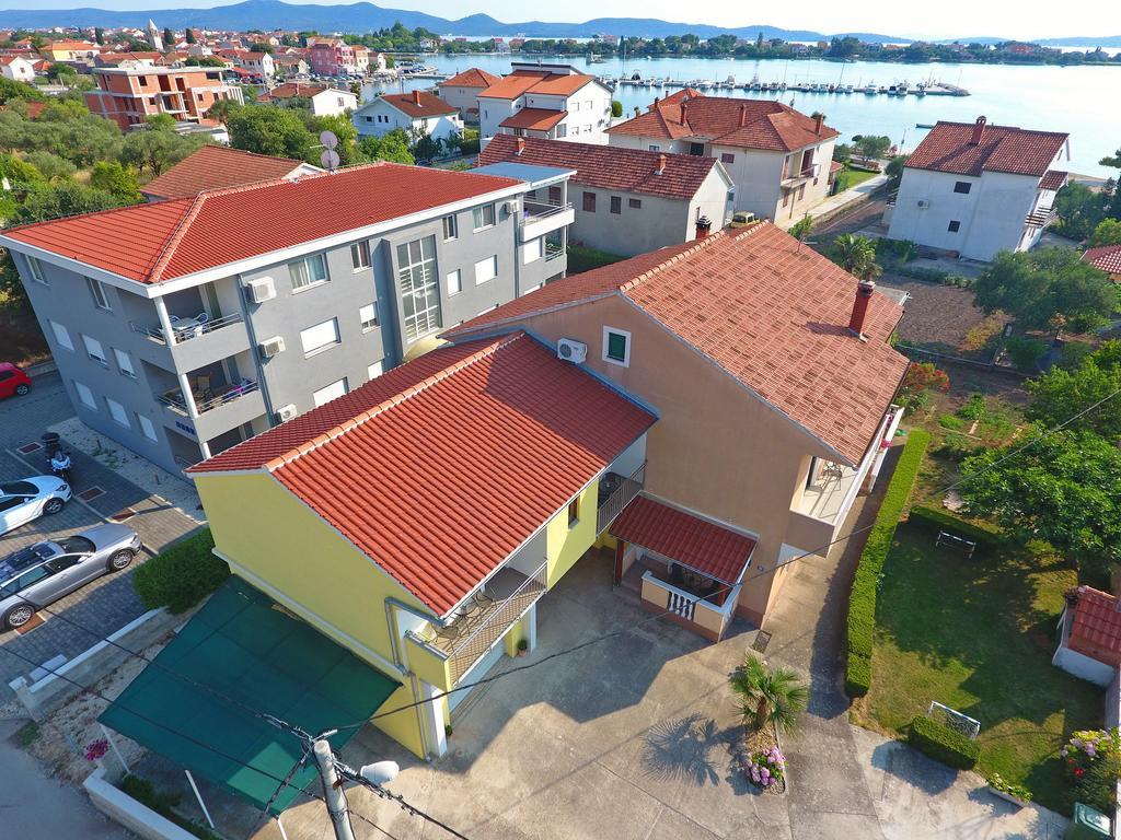 Apartments Lena Sukošan Extérieur photo