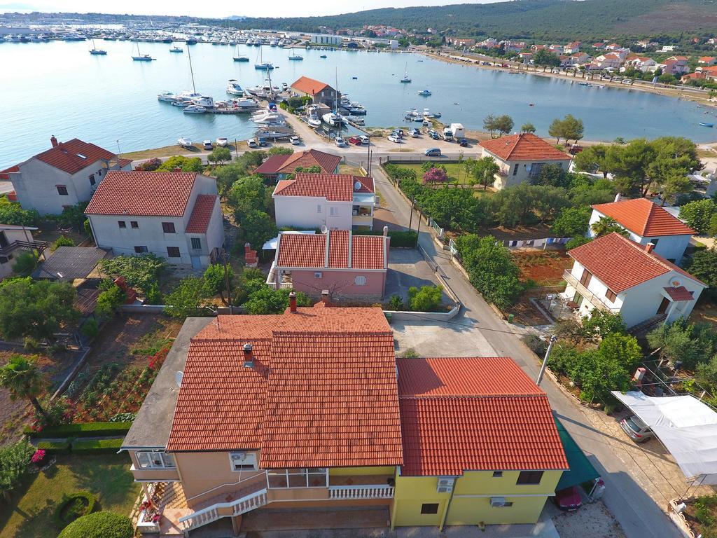 Apartments Lena Sukošan Extérieur photo
